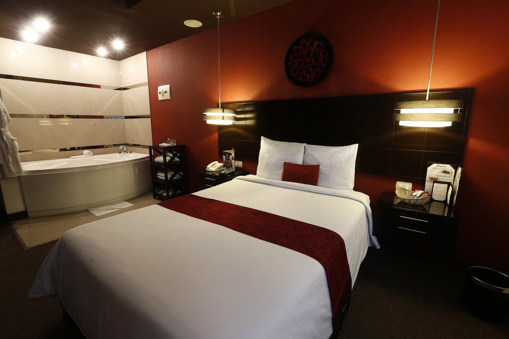 Hotel Ginebra Lima Exterior photo